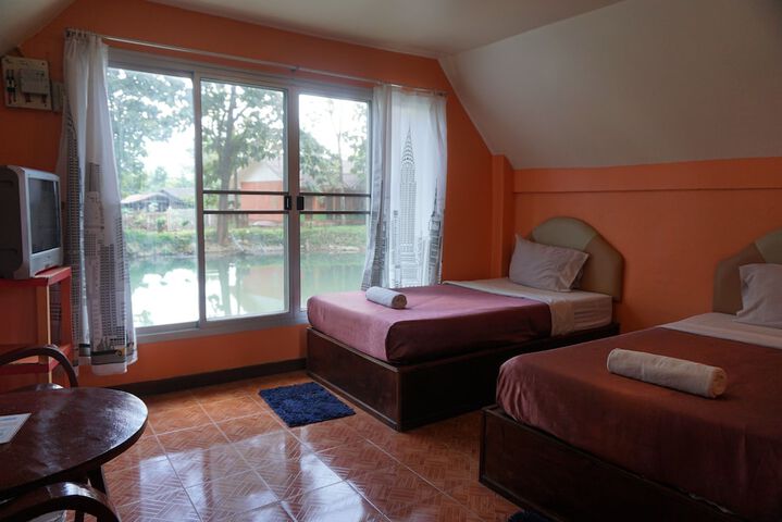 Room 16 of 56