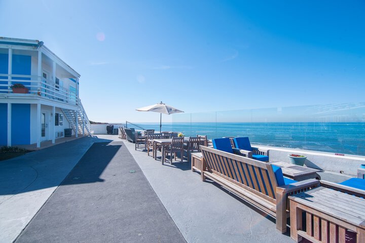 Sundeck 44 of 49