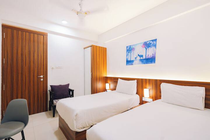 Room 34 of 90