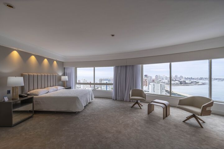 Room 13 of 68