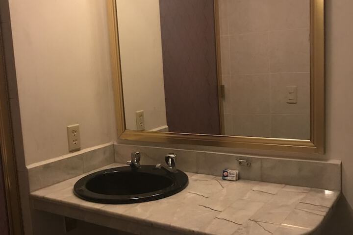 Room 17 of 21