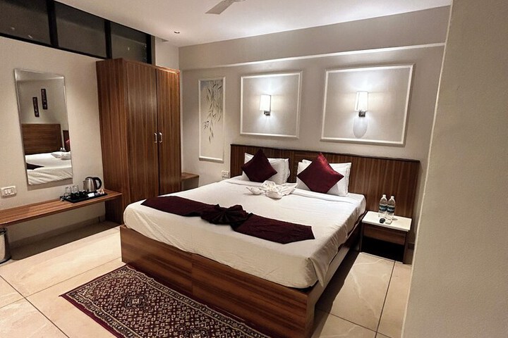 Room 21 of 34