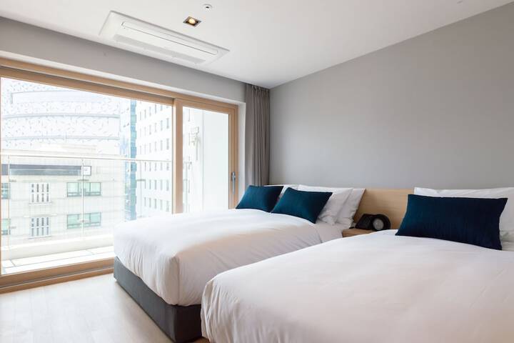 Room 12 of 61