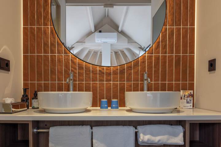 Clean Restrooms