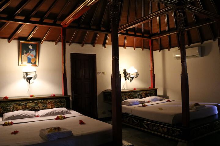 Room 19 of 81