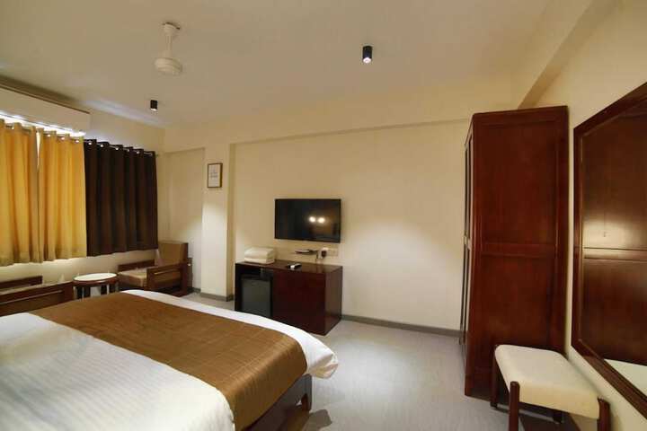 Room 10 of 54