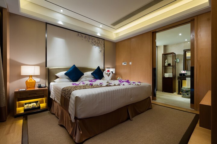 Room 8 of 31