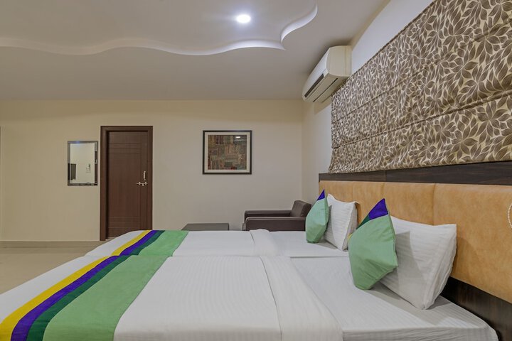 Room 20 of 37
