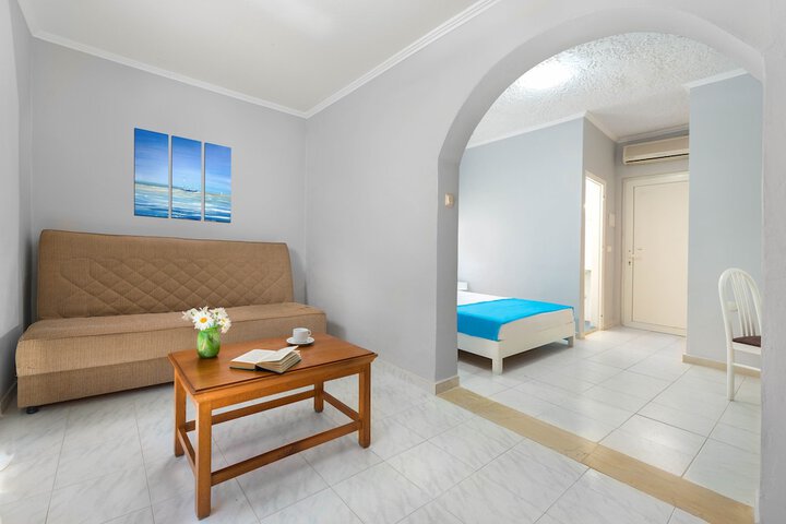 Room 4 of 29