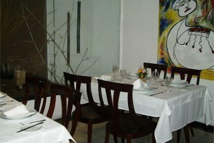 Dining 55 of 79