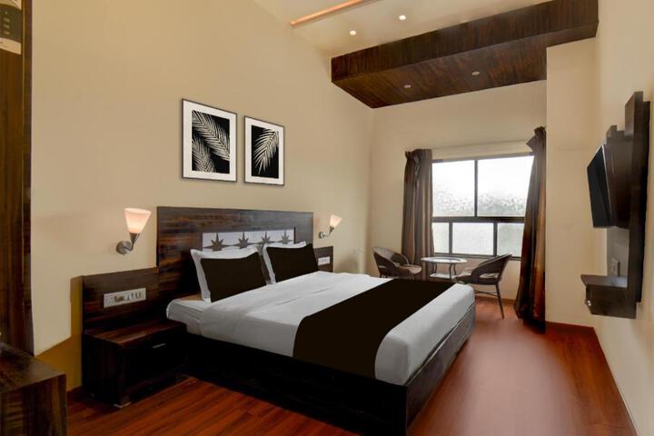 Townhouse Oak Sinhgad Road Crossway Formerly Popular Hotel