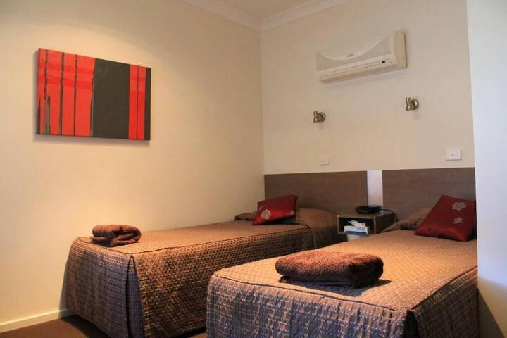 Room 12 of 35