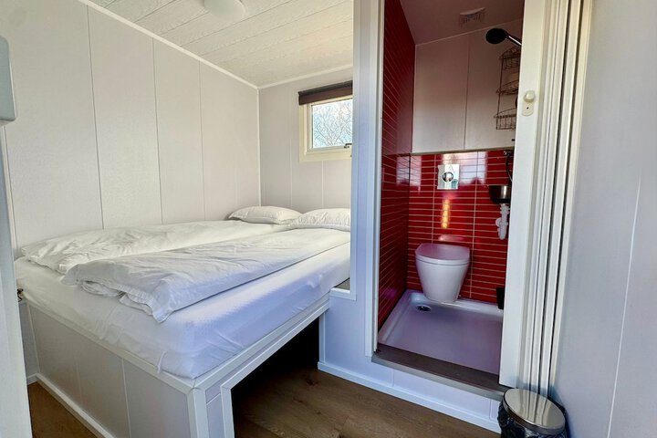 Room 8 of 23