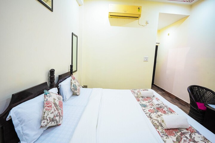Room 62 of 105