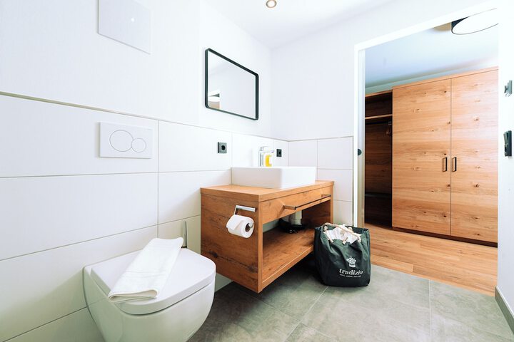 Room 51 of 78