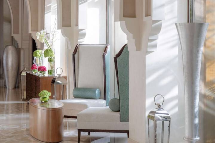 Guest Lobby