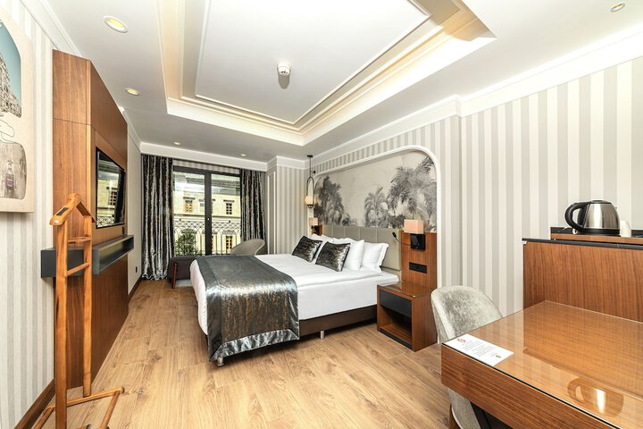 Room 81 of 130