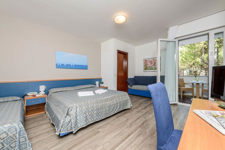 Room 8 of 59