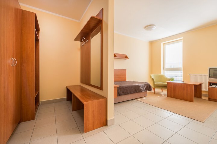 Room 5 of 21