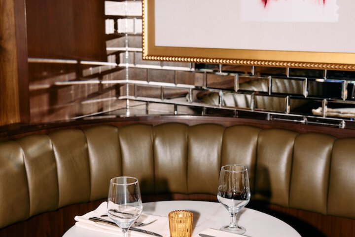 Dining 59 of 84