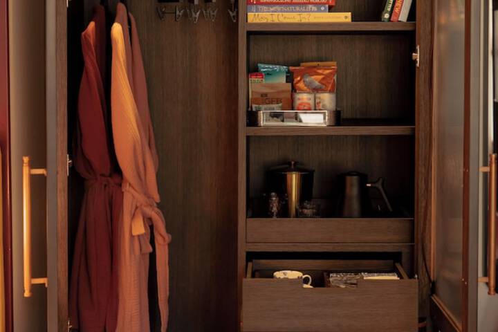 Room 11 of 81