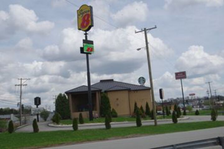 Hotel 16 of 65