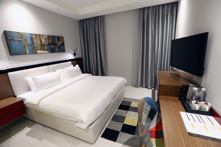 Room 16 of 101