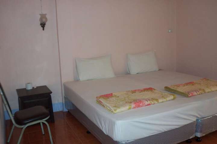 Room 12 of 26