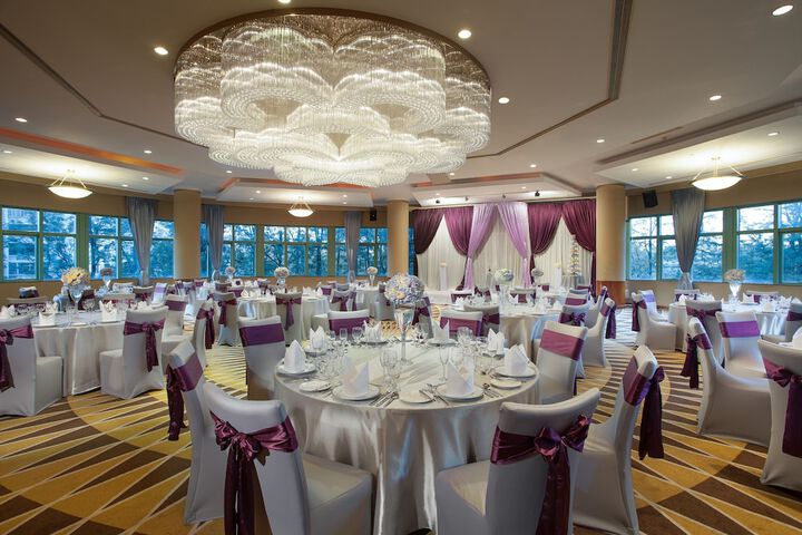 Ballroom/Hall 26 of 36