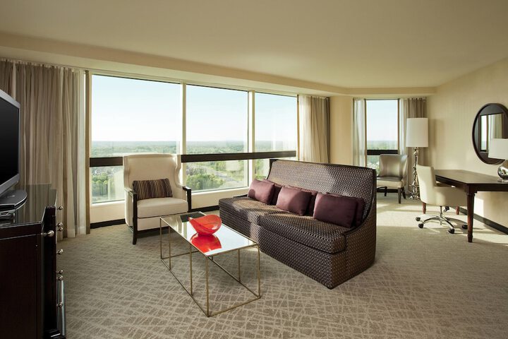 Room 34 of 39