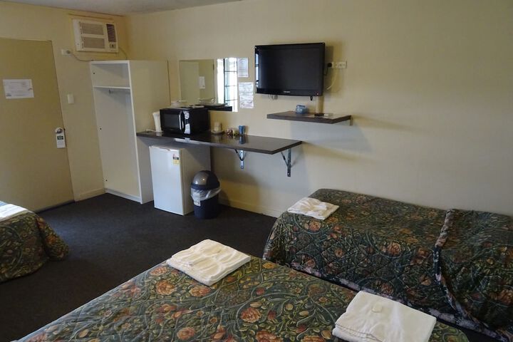 Room 3 of 22
