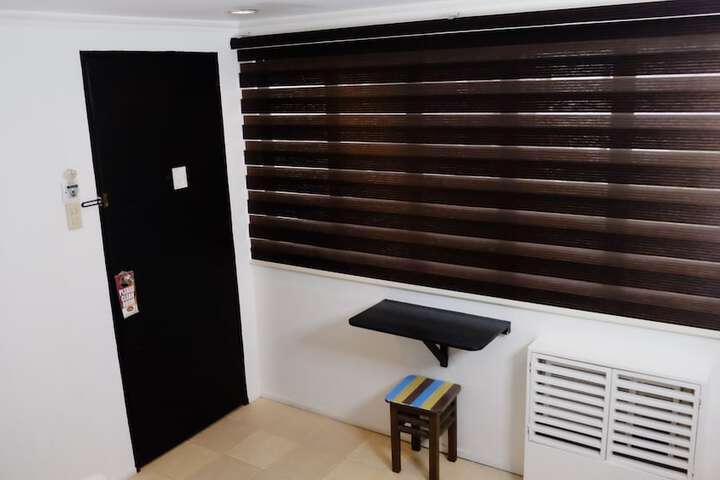 Room 17 of 26