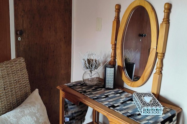 Room 5 of 52