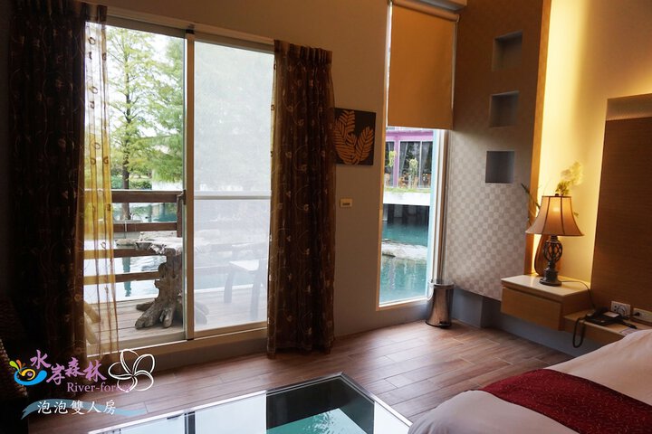 Room 58 of 185