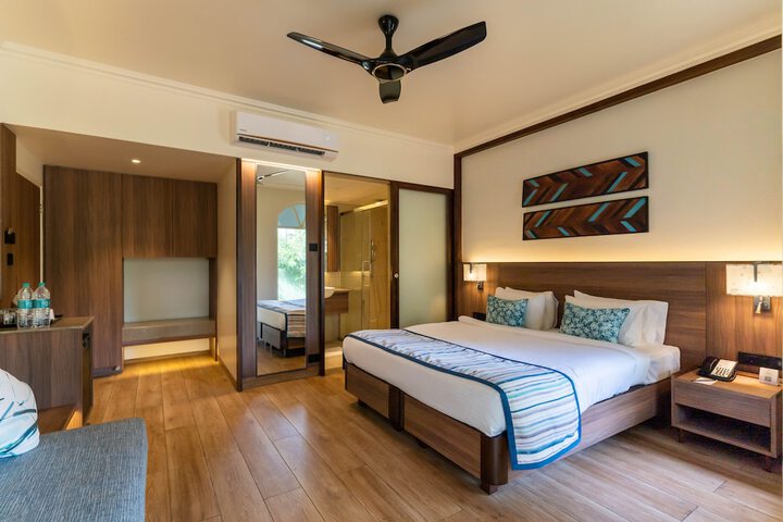 Room 12 of 64