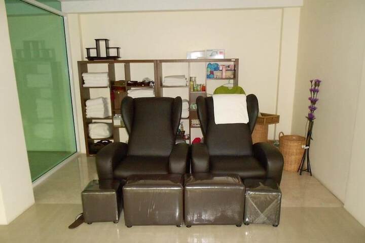 Room 30 of 47