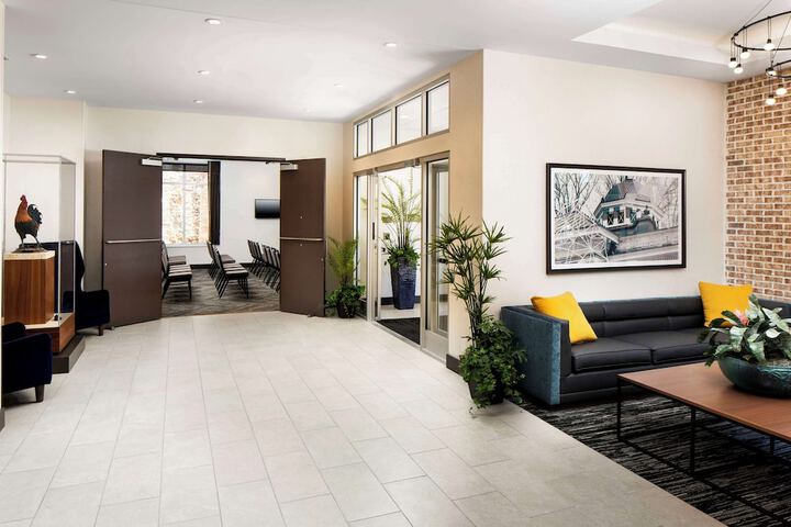 Meeting facility
