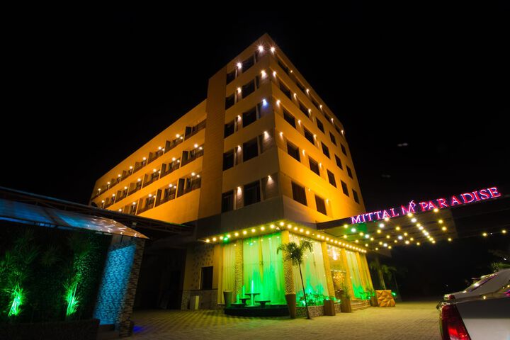 Exterior of Hotel Mittal Paradise