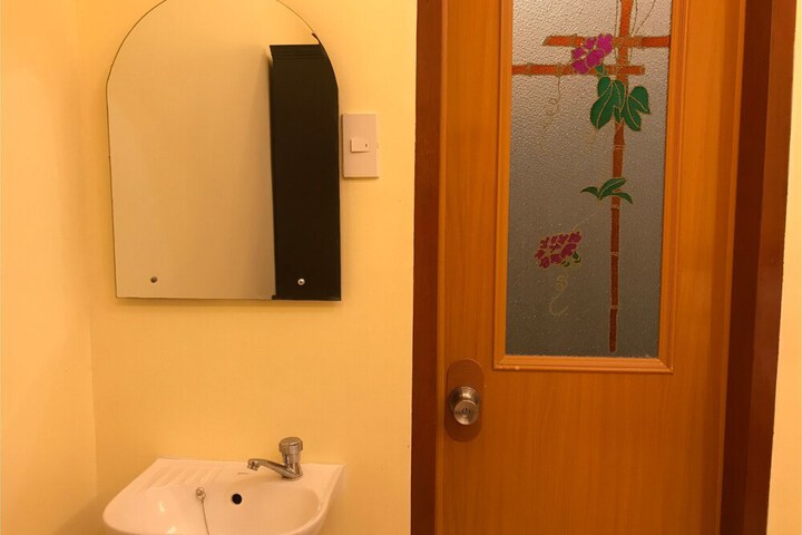 Room 29 of 42
