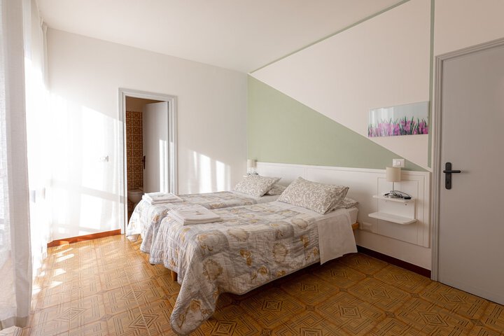 Room 9 of 57