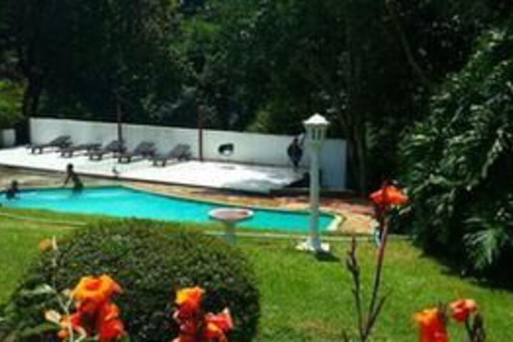 Pool 4 of 5