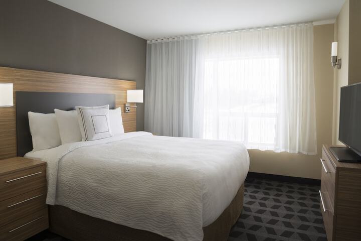 Room 4 of 39