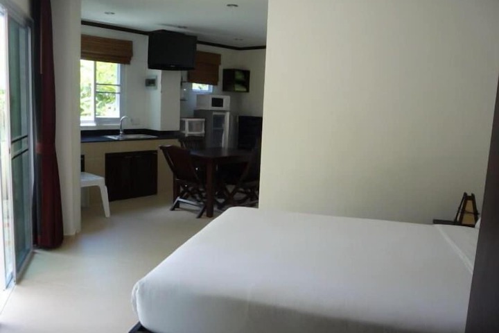 Room 7 of 49