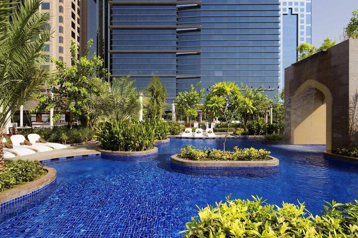 Pool 65 of 113