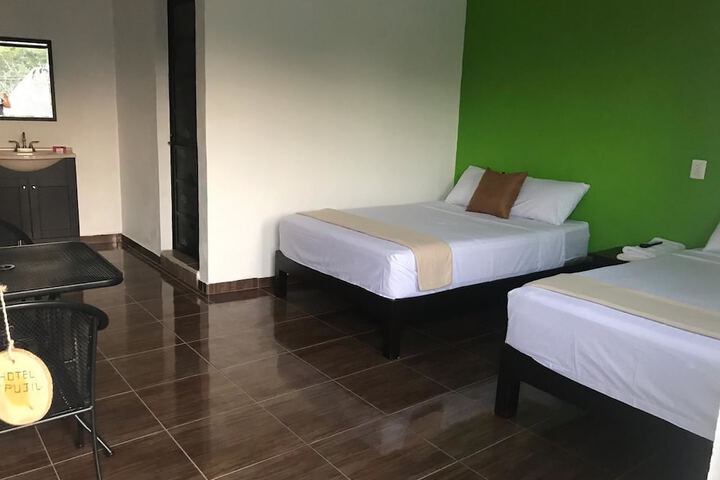 Room 17 of 18