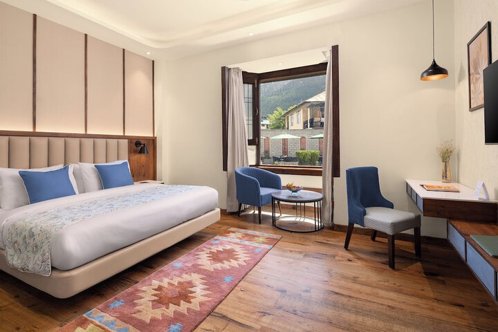 Room 14 of 53