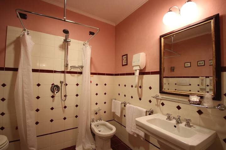Room 20 of 31