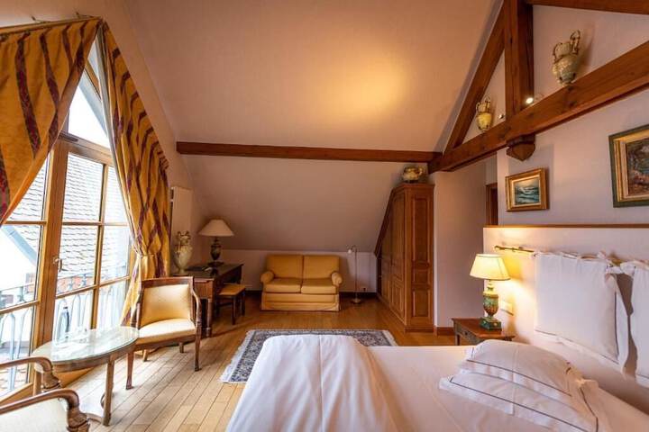Room 4 of 46