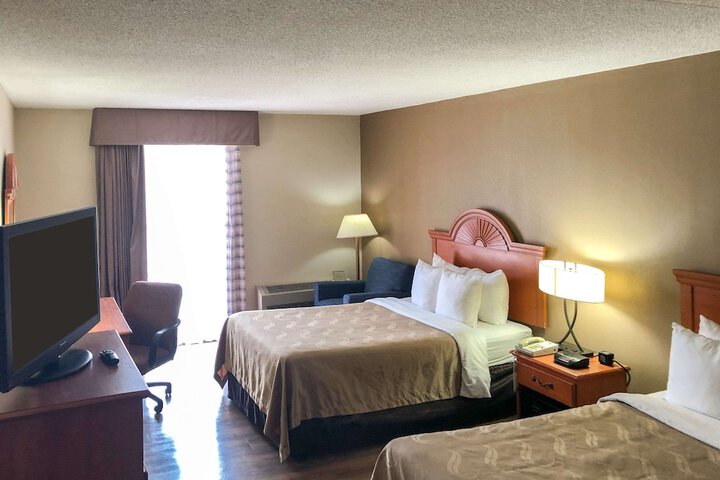 2 Double Beds (2 of 8)