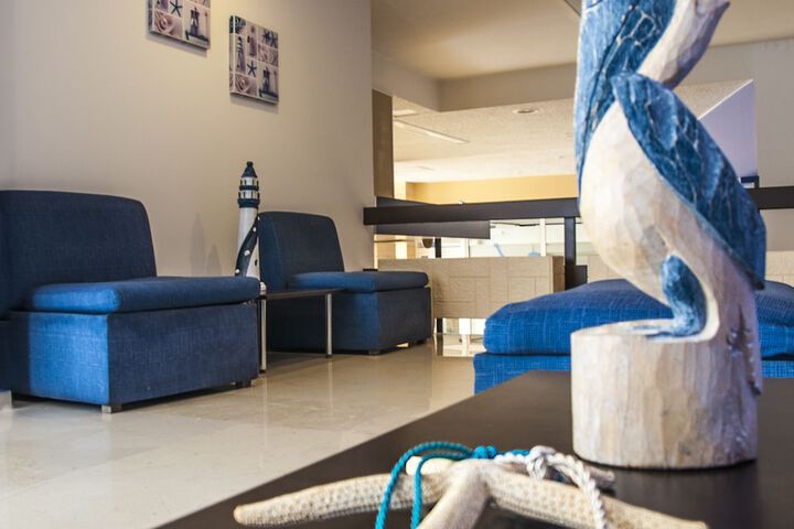 Entrance & Lobby